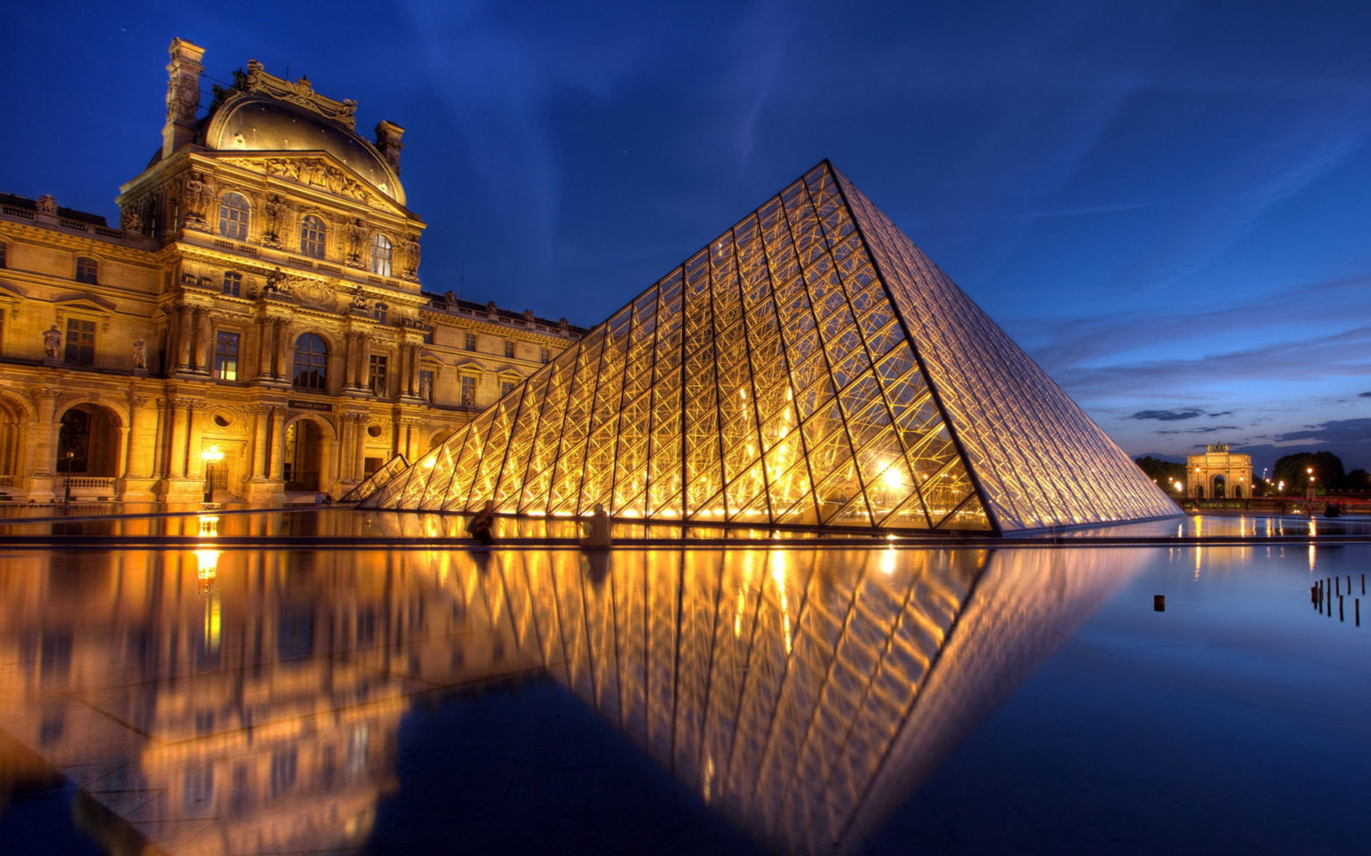 Il museo del Louvre ha appena messo online tutta la sua collezione d'arte Il museo del Louvre ha appena messo online tutta la sua collezione d'arte